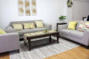 Executive 3 bedroom with Pool & Gym near Four Points by Sheraton